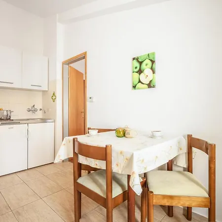 Apartment Nova Veruda