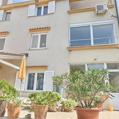 Apartman Nova Veruda *